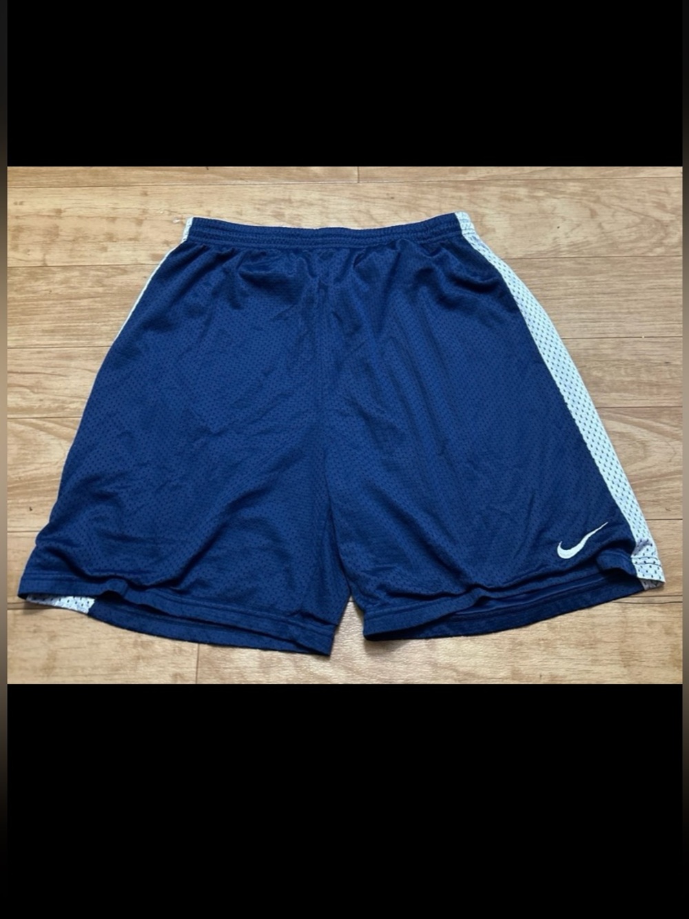Nike Vintage Shorts Size M  basketball